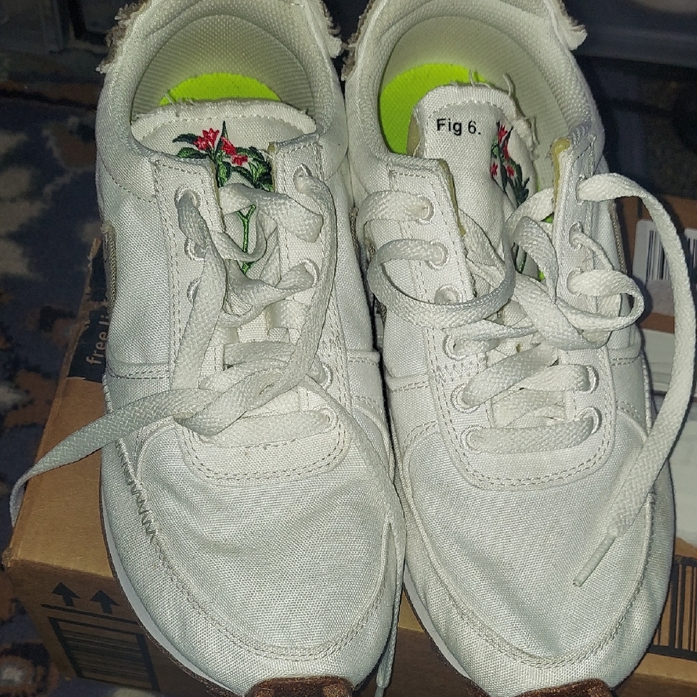 sneakers